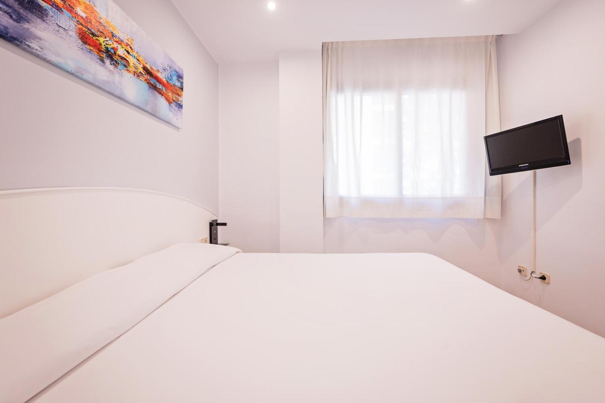 ברצלונה Aparthotel Napols - Abapart מראה חיצוני תמונה